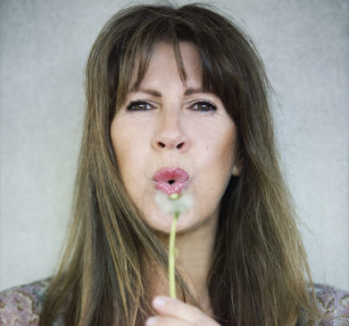 Actrice Isa Hoes vertelt over rouw: het verlies van haar partner, de vader van haar kinderen.